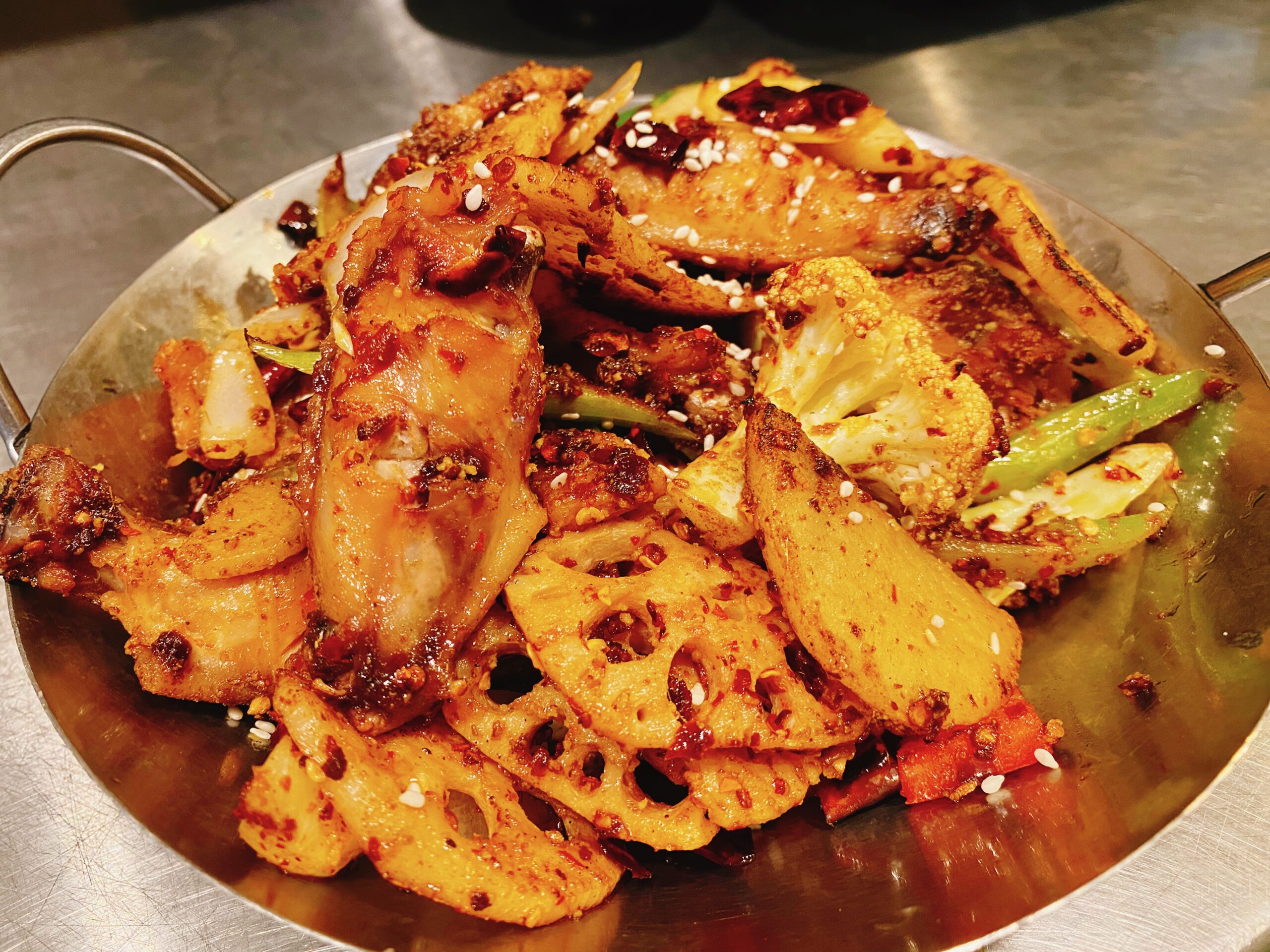 Pyramid Wings 干锅鸡翅中