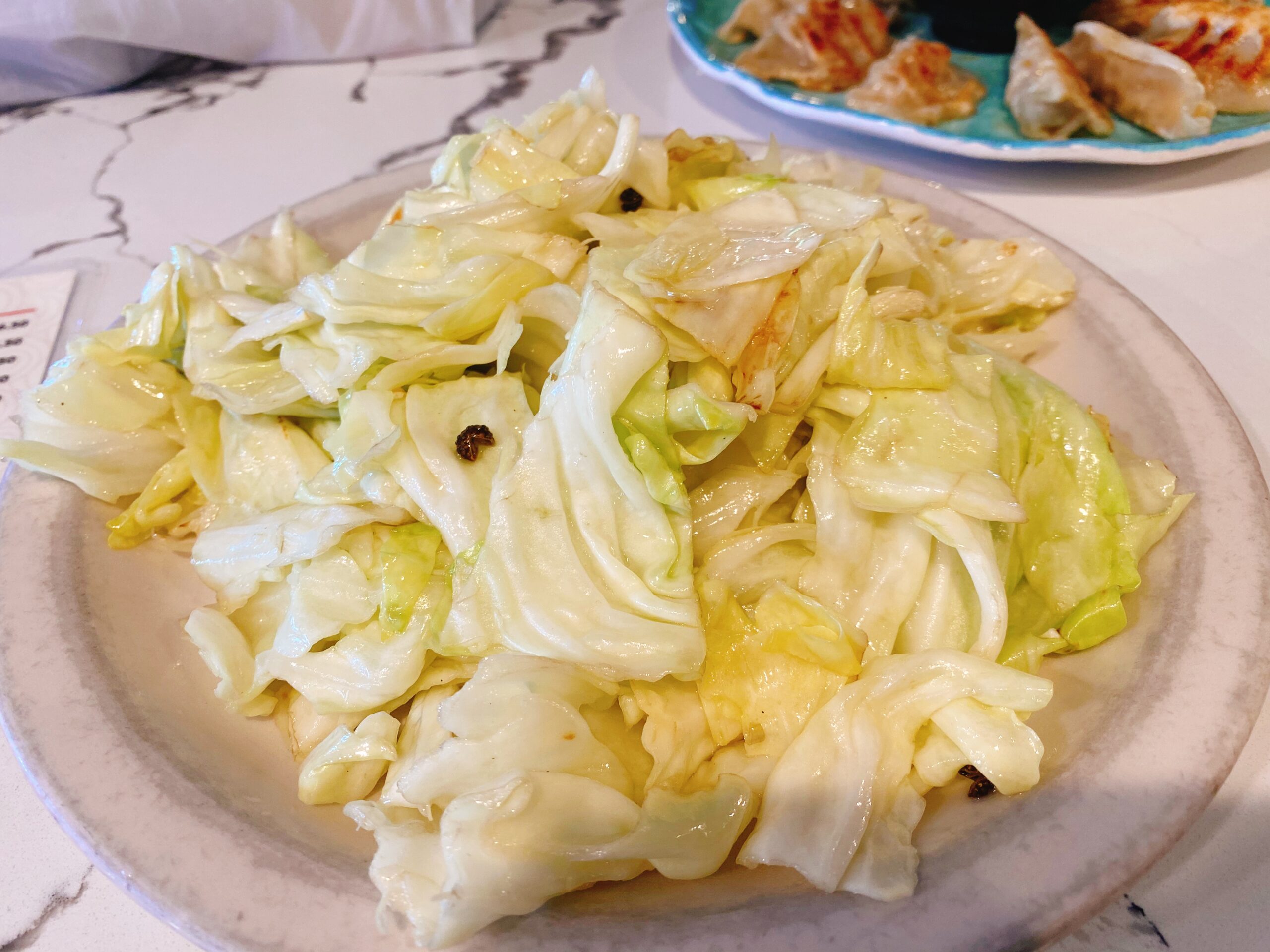 炝炒莲白 Spicy Fried Cabbage